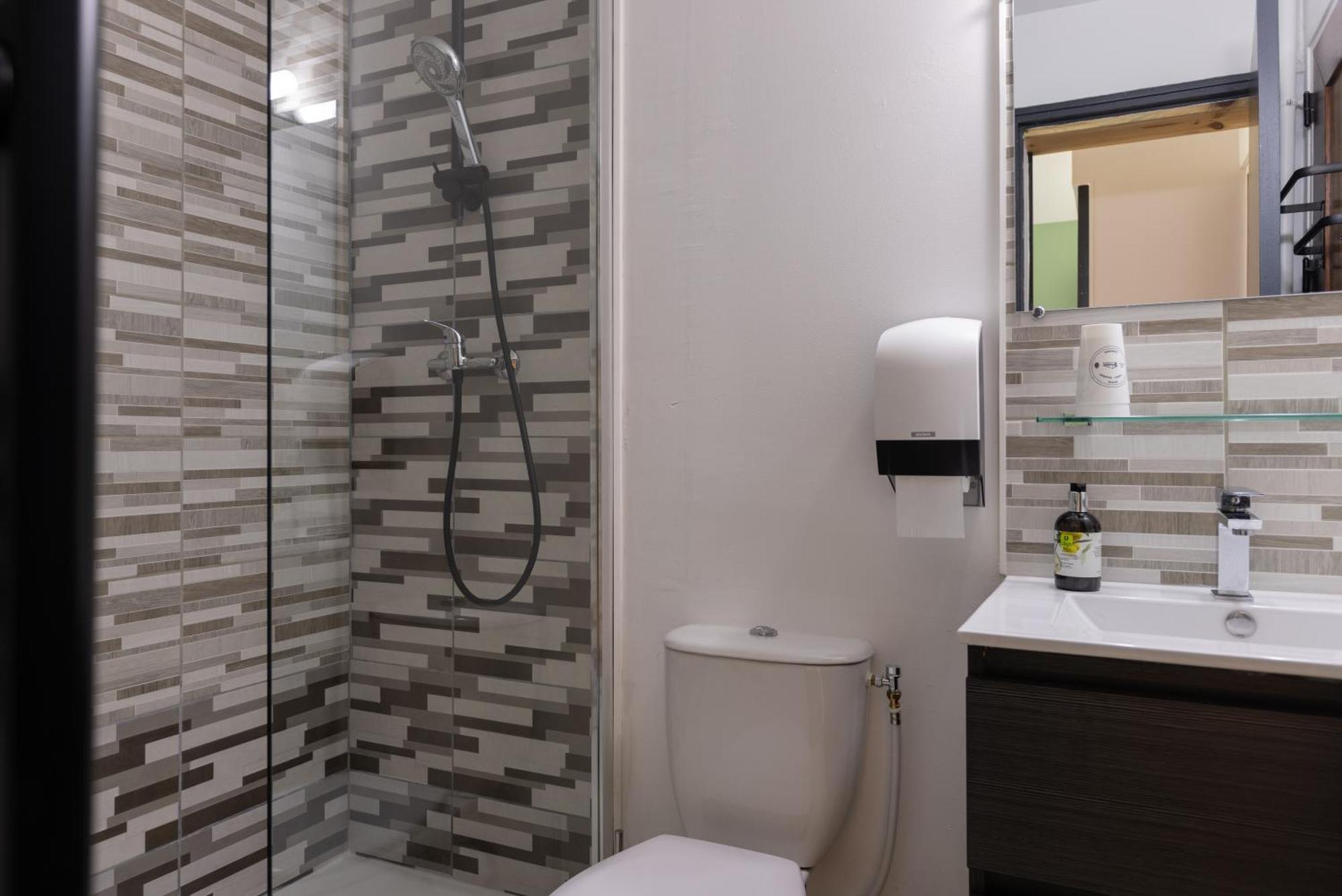 Hotel Paris Madrid Lesperon  ภายนอก รูปภาพ